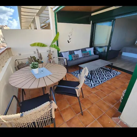 Atico En El Centro Del Lejlighed